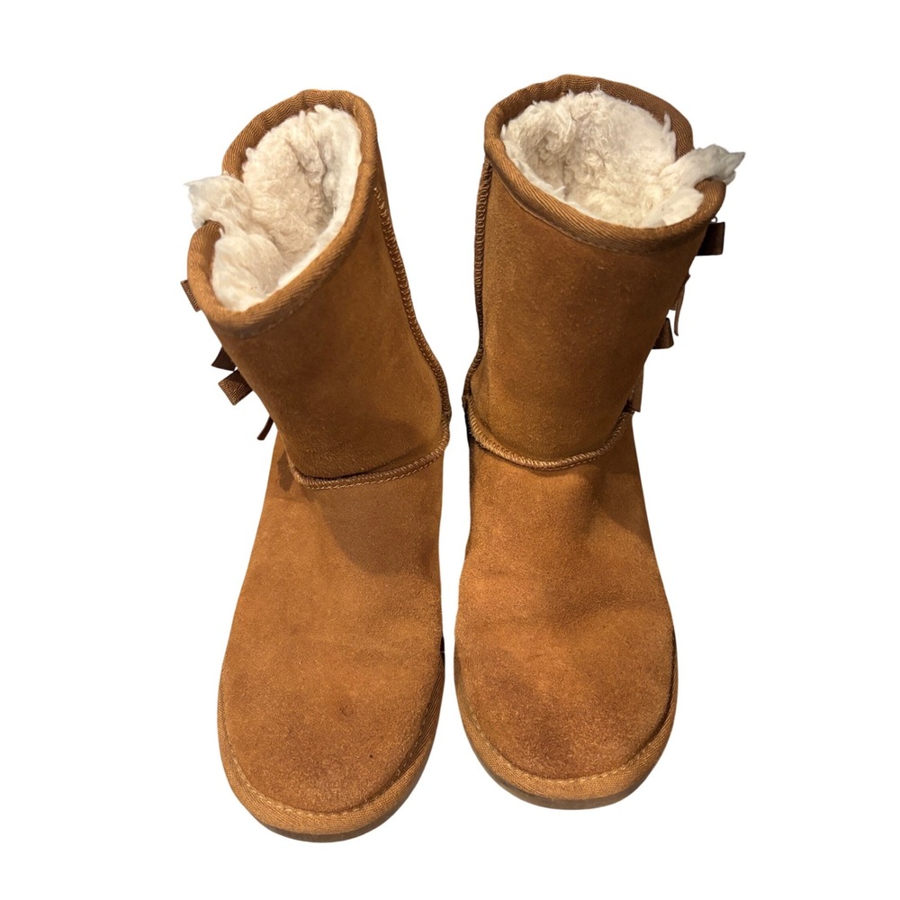Koolaburra by UGG Victoria Short Chestnut Brown Suede Bow Boots Womens Size 8